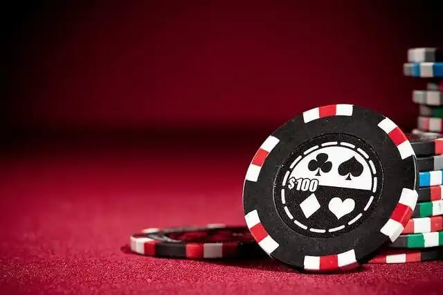 Q97 Live Baccarat Dragon Tiger Table Games Myanmar ဒိုင်နှင့်ကစားနေသောဘော်ဒါများ